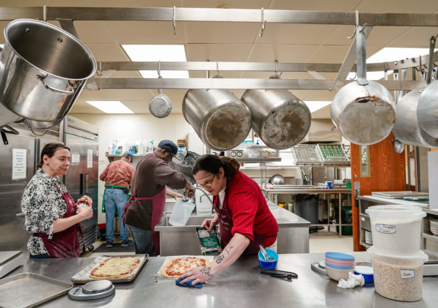 10 Essential Skills for Anyone Who Dreams of Becoming a Baker