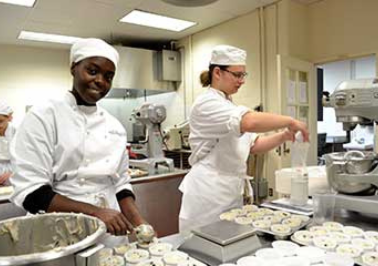 What to Study to Become a Professional Baker