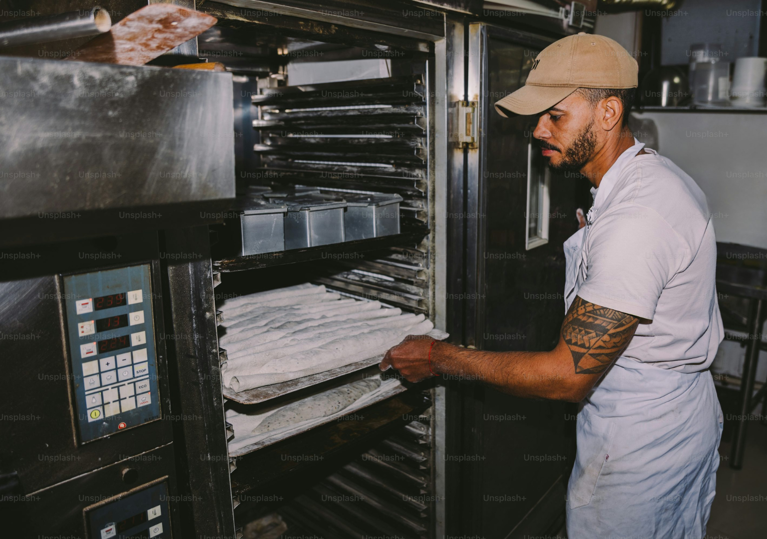 What to Study to Become a Professional Baker